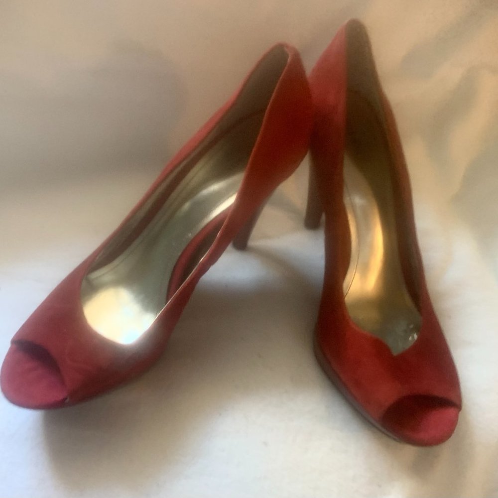 Style & Co (Macys) ‘Brick Red’ Suede Pumps w/ Peep-Toe Size 8.5 - Picture 3 of 10